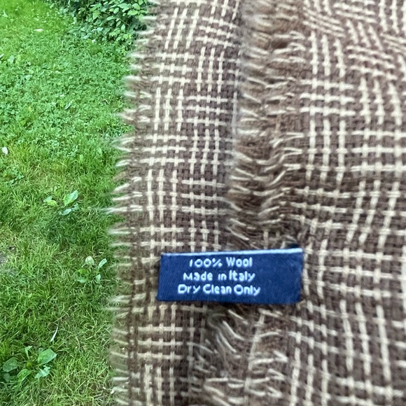 Ann Taylor Brown 100% Wool Scarf Made In Italy Women’s - Picture 2 of 4